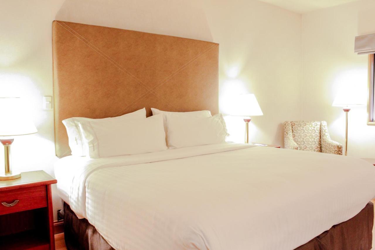 Holiday Inn Express Chihuahua By Ihg Extérieur photo