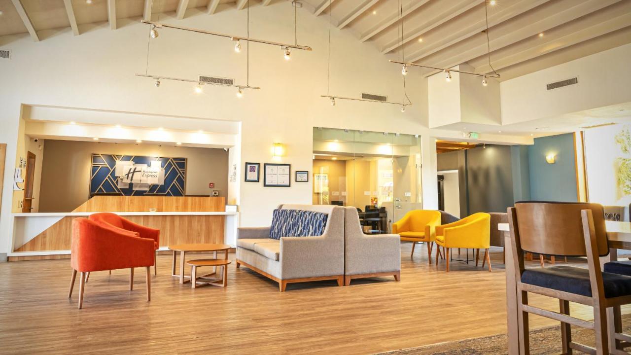 Holiday Inn Express Chihuahua By Ihg Extérieur photo