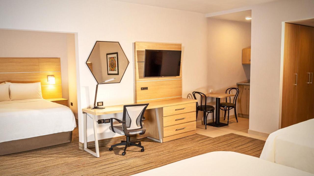 Holiday Inn Express Chihuahua By Ihg Extérieur photo