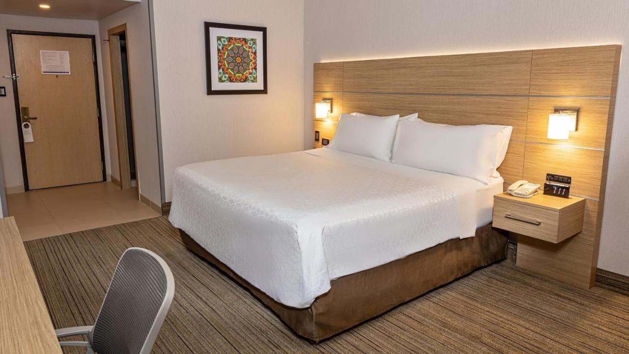 Holiday Inn Express Chihuahua By Ihg Extérieur photo