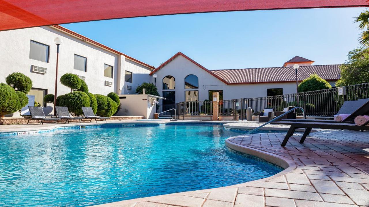 Holiday Inn Express Chihuahua By Ihg Extérieur photo